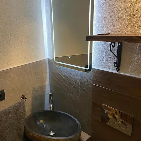 Delle Marmotte Cir N 0012 *